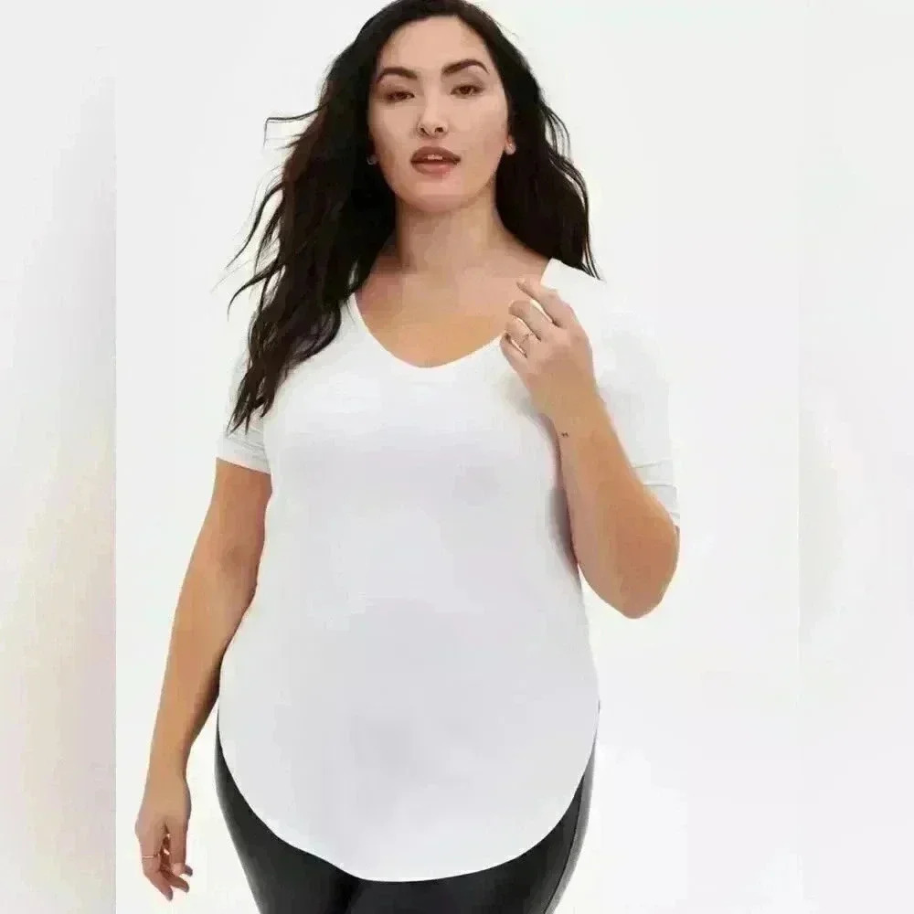Torrid Favorite Tunic Super Soft V-Neck Tee Size Plus 3X White